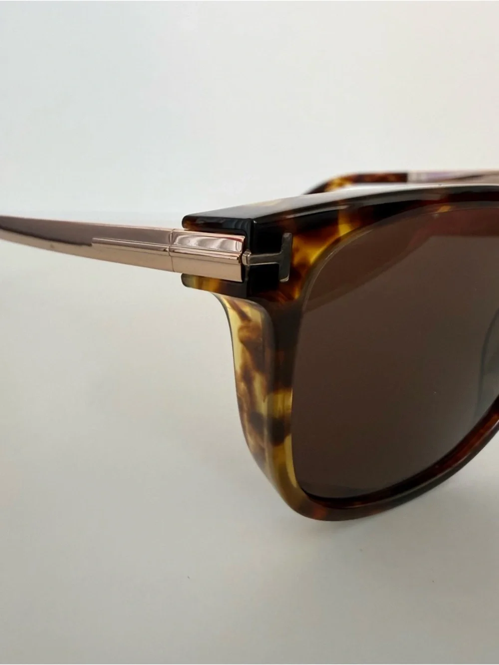 NEW!!! Tom Ford men sunglasses Sinatra TF1104 52E Authentic